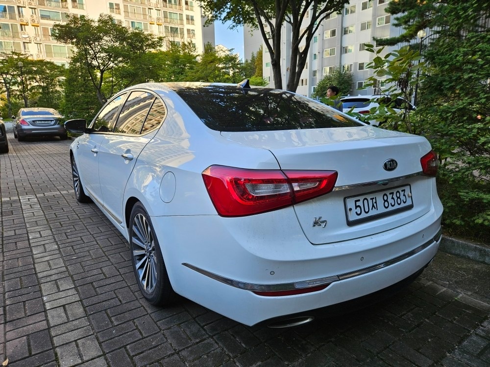 더뉴K7 2013년 6월식
3.0 l