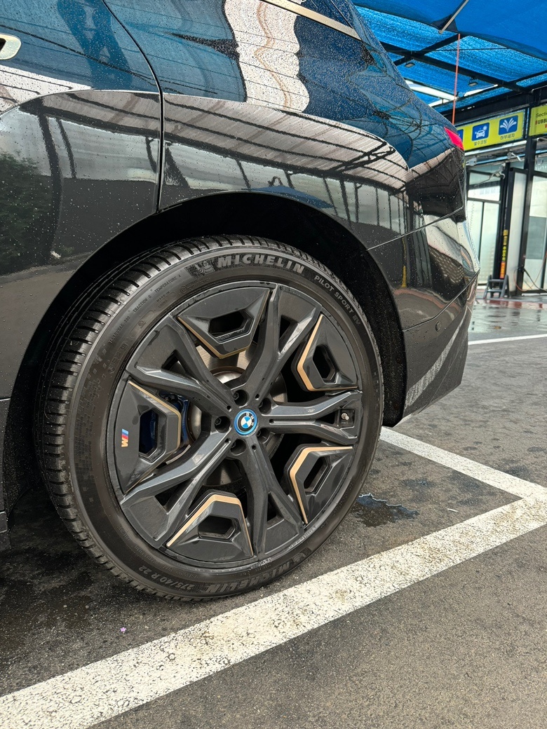 BMW iX M60 (삼성 배터리)
 중고차 직거래 (4)