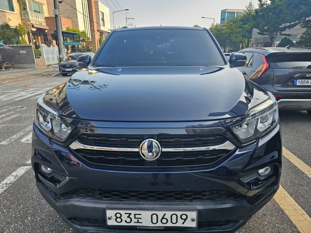 렉스턴 스포츠 Q200. G4 5인승(디젤 2.2) 4WD 어드벤처 매물 썸네일