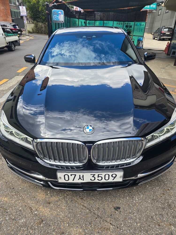 7시리즈 G11 740Li xDrive 전기형 (326마력)M Sport 매물 썸네일