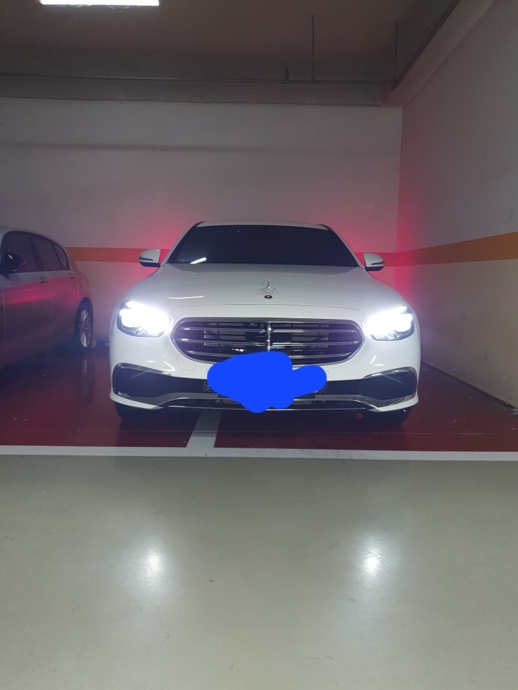 E 클래스 W213 E350 4Matic 후기형 (299마력) 매물 썸네일