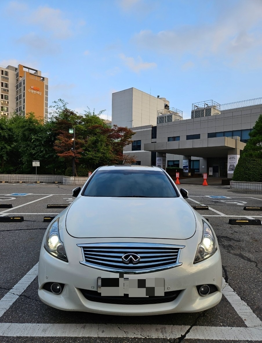 G37 V36 3.7 세단 스포츠 매물 썸네일