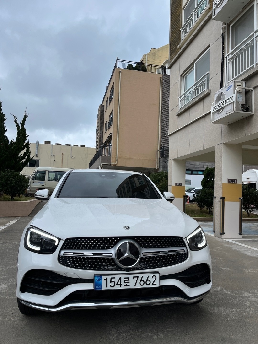 GLC X253 GLC300 4Matic Coupe 전기형 (245마력) 매물 썸네일