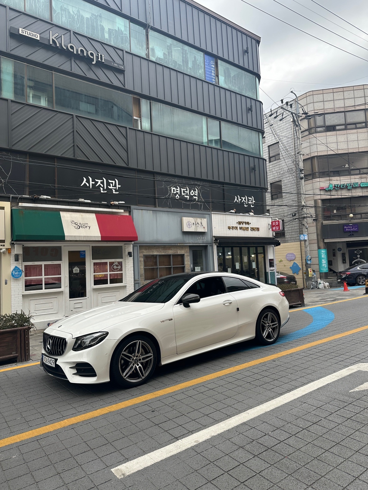 E 클래스 W213 E220 d Coupe 전기형 (194마력) 매물 썸네일