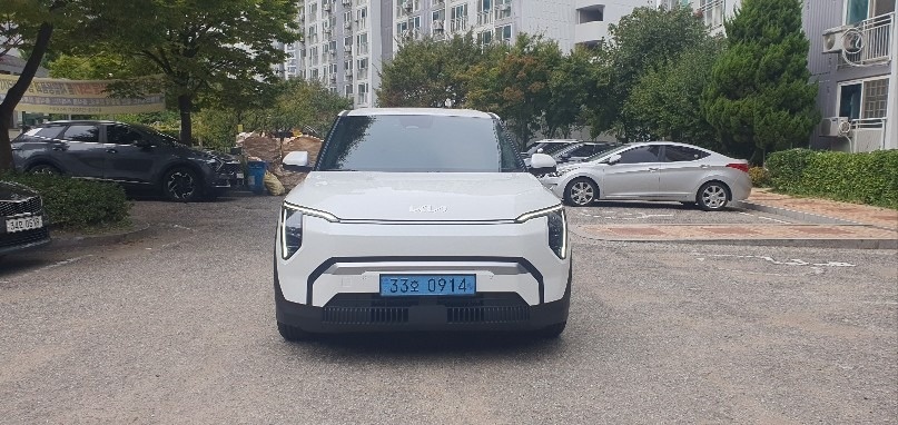 EV3 SV1 BEV(스탠다드/58.3kWh) FWD 에어(350km) 매물 썸네일