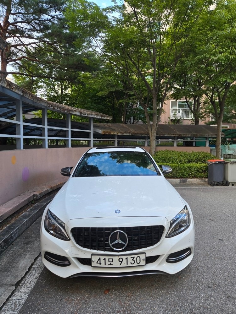 벤츠 C클래스 W205 c220d 차 중고차 직거래 (1)