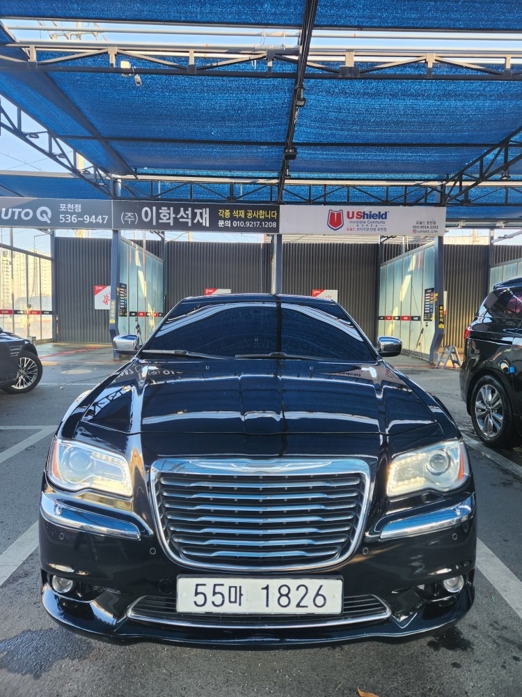 13년식 300c 디젤 입니다
연비도 중고차 직거래 (5)