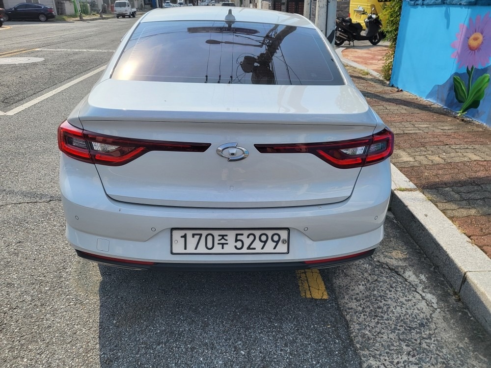 SM6 LFD 1.5 dCi SE 매물 썸네일