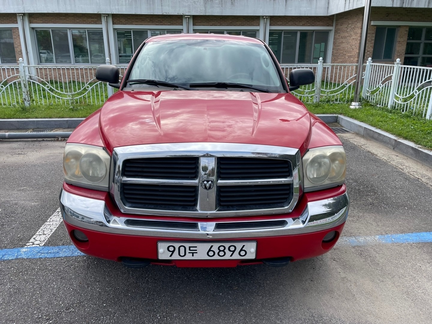 차명 닷지다코타 4.7 v8 4×4
 중고차 직거래 (1)