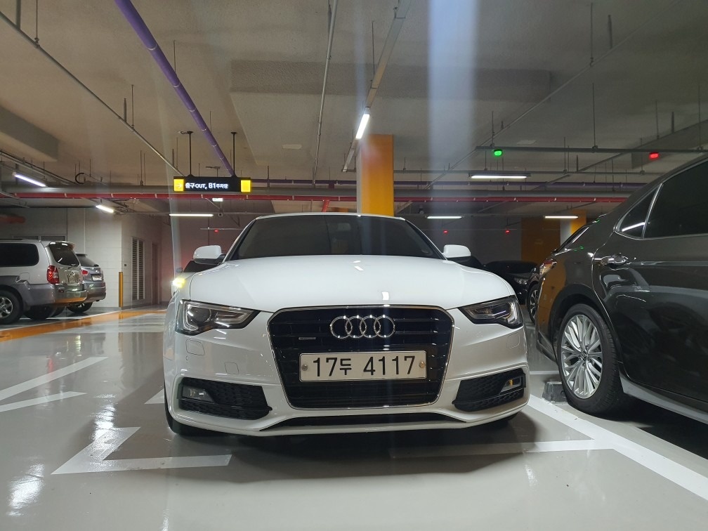 A5 8T 35 TDI Sportback 콰트로 (190마력) 매물 썸네일