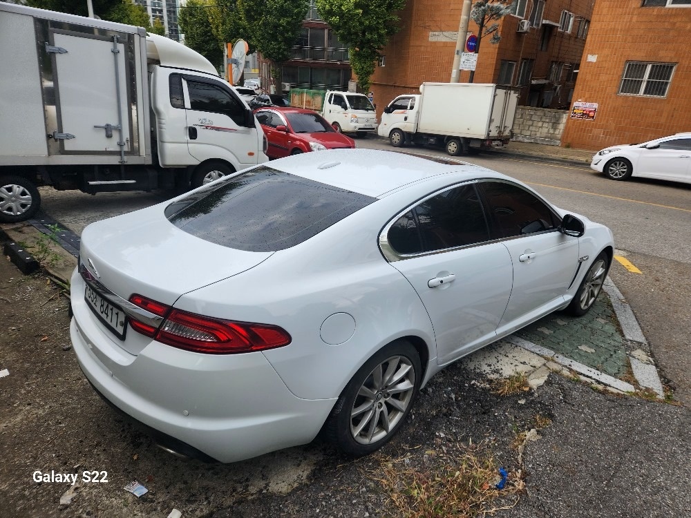 
 관리 잘된차입니다.
차가 잘나가고 중고차 직거래 (5)