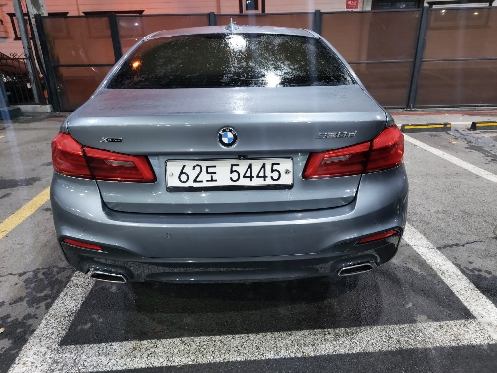 5시리즈 G30 520d xDrive 페이스리프트 (190마력)M 스포츠 플러스 매물 썸네일