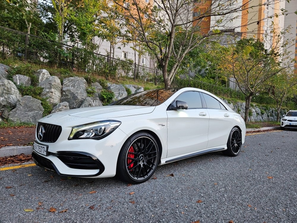 CLA 클래스 C117 CLA45 amg 4Matic 후기형 (388마력) 매물 썸네일