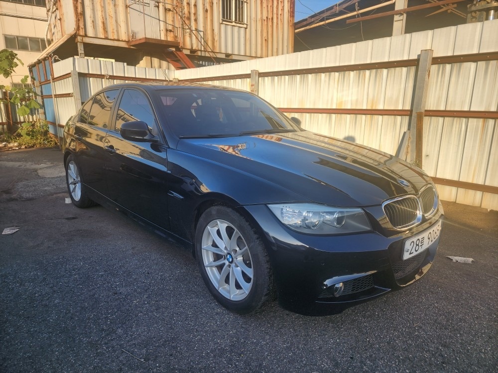 차명 : BMW 10년식 e90 32 중고차 직거래 (3)