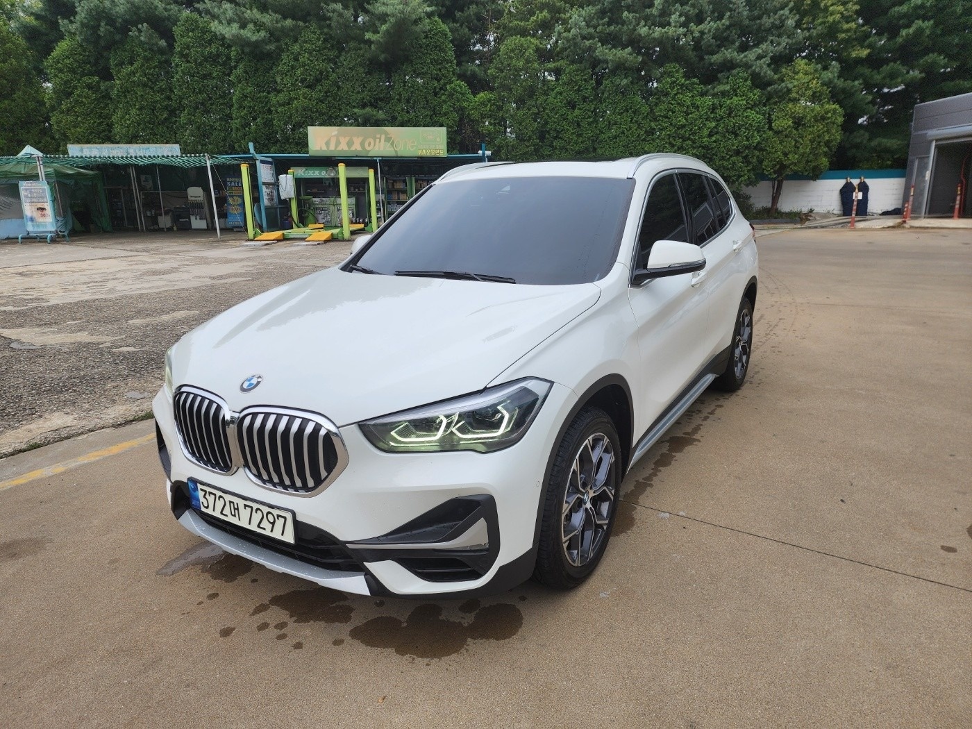 X1 F48 20 i xDrive 매물 썸네일