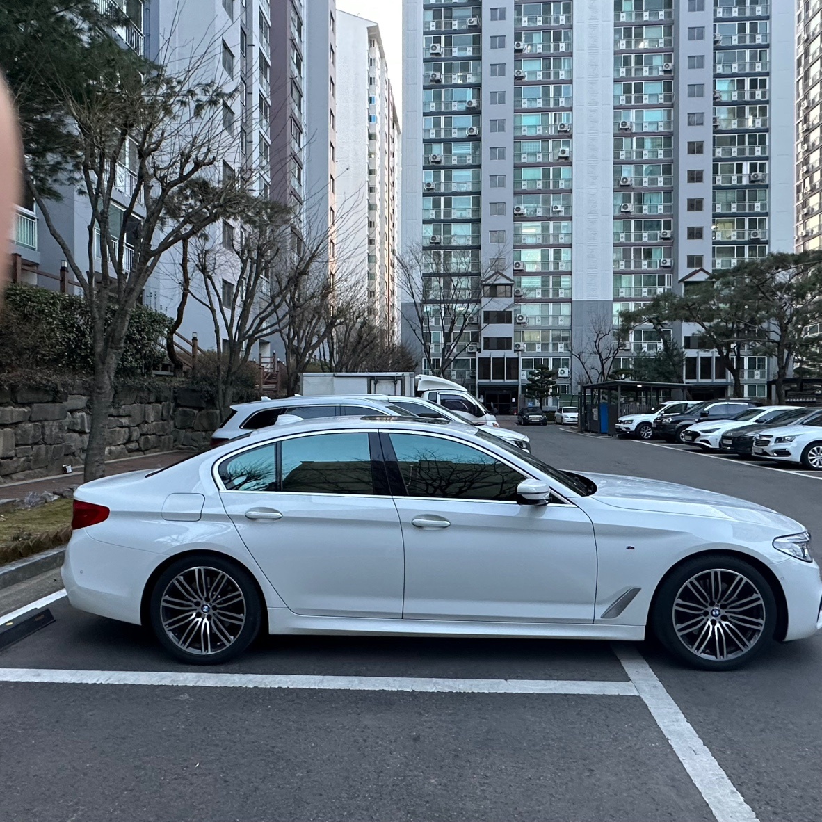 bmw530 i m스포츠 플러스 19 중고차 직거래 (5)