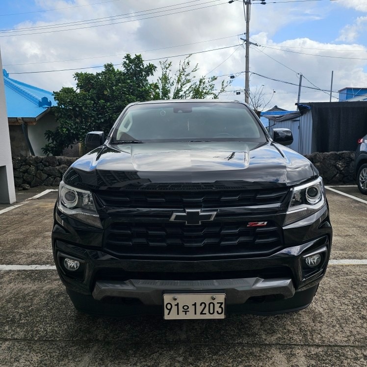 리얼 뉴 콜로라도 가솔린 3.6 AWD Z71-X 미드나잇 매물 썸네일