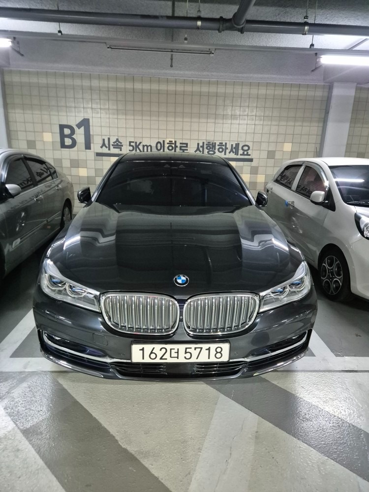 7시리즈 G11 750Li xDrive 매물 썸네일