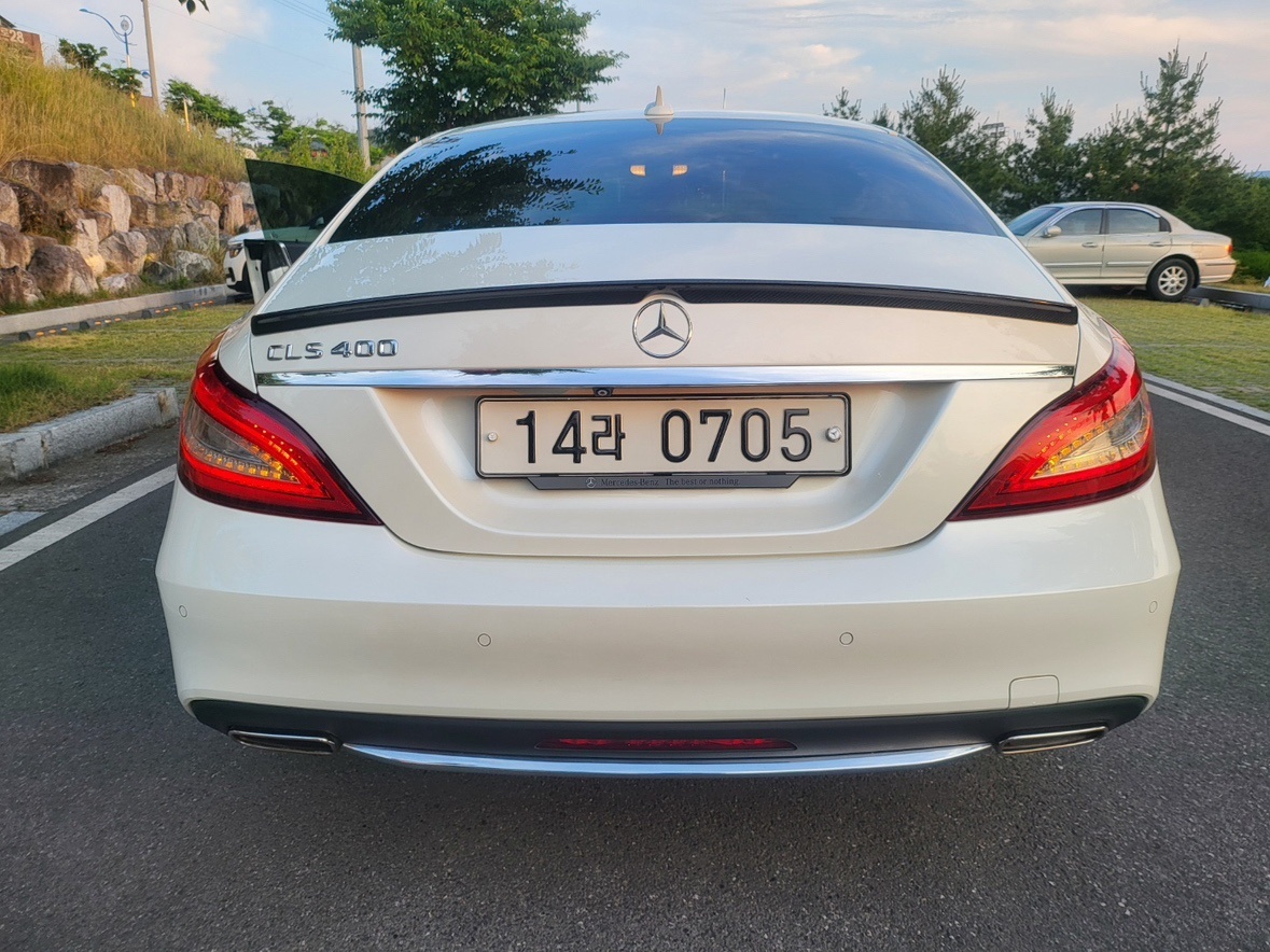 벤츠 cls 400 amg 라인 
타 중고차 직거래 (4)