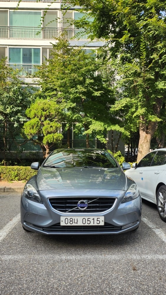 V40 Ⅱ D2 프리미엄 매물 썸네일