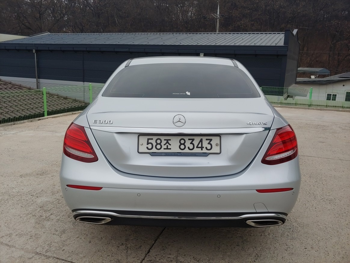 벤츠 E300 4matic 팝니다.
 중고차 직거래 (7)