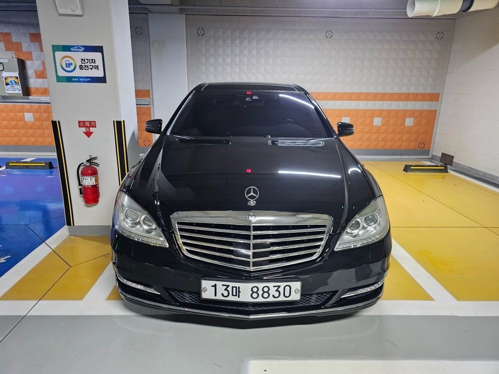 S 클래스 W221 S500 (CGI) 4Matic L (435마력)블루이피션시 매물 썸네일