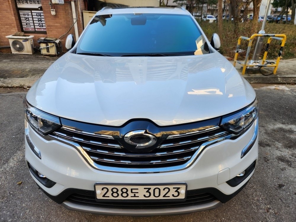 QM6 HZG 5인승(디젤 2.0) 4WD RE 플러스 매물 썸네일