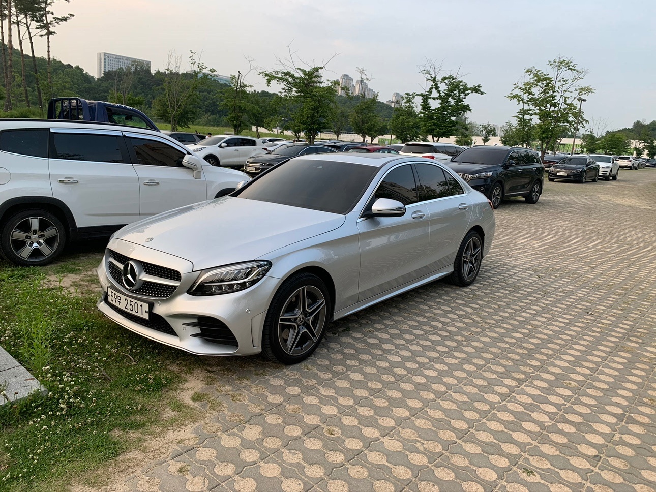 C 클래스 W205 C220 d 4Matic (194마력)AMG Line 매물 썸네일