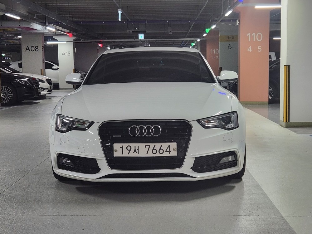 A5 8T 35 TDI Sportback 콰트로 (190마력) 매물 썸네일