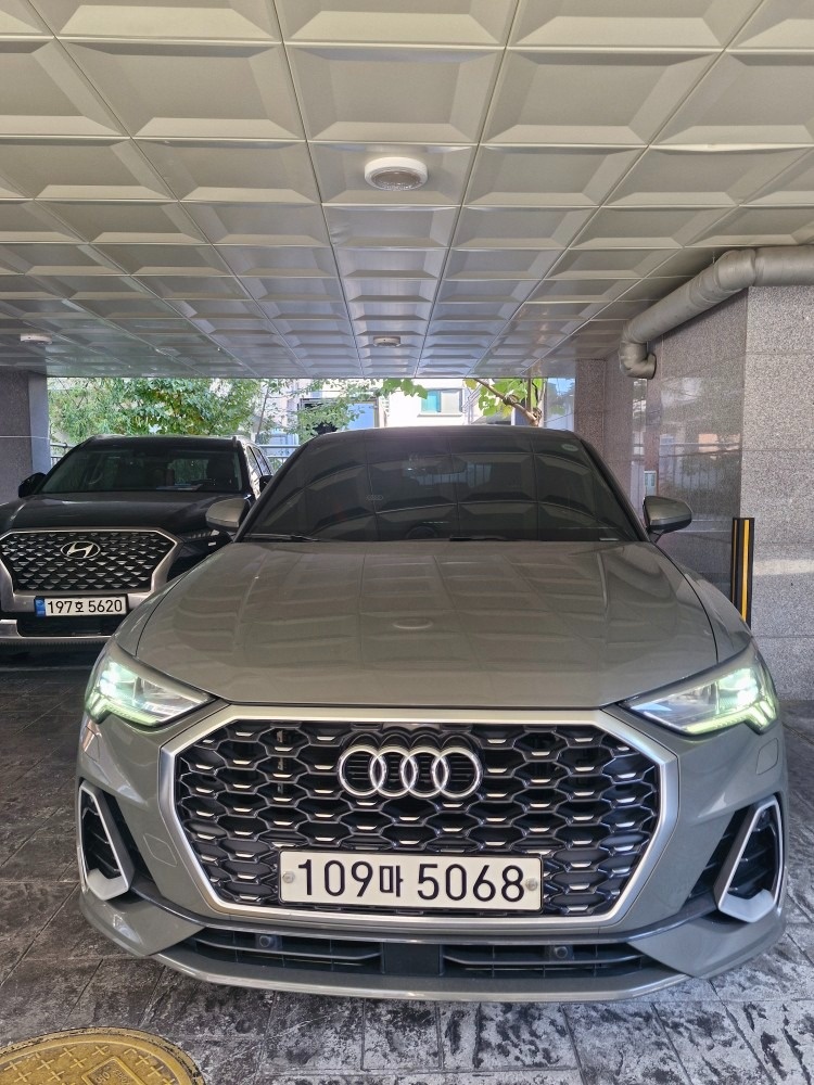 Q3 F3 35 TDI 스포트백 (150마력) 매물 썸네일