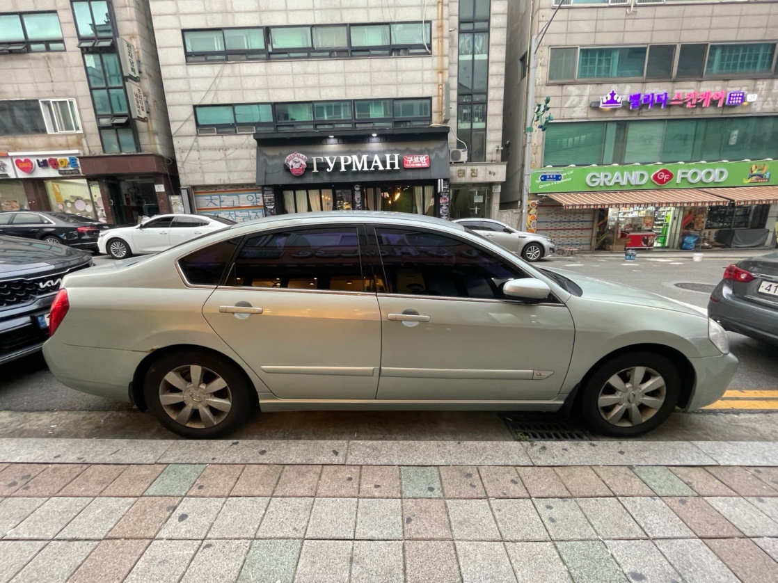 오래되었지만 신뢰할 수 있는 차를 팔 중고차 직거래 (9)