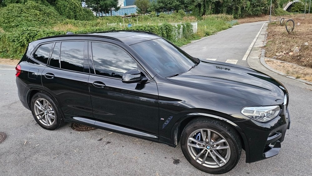 BMW X3 30e  xDrive 
 중고차 직거래 (9)