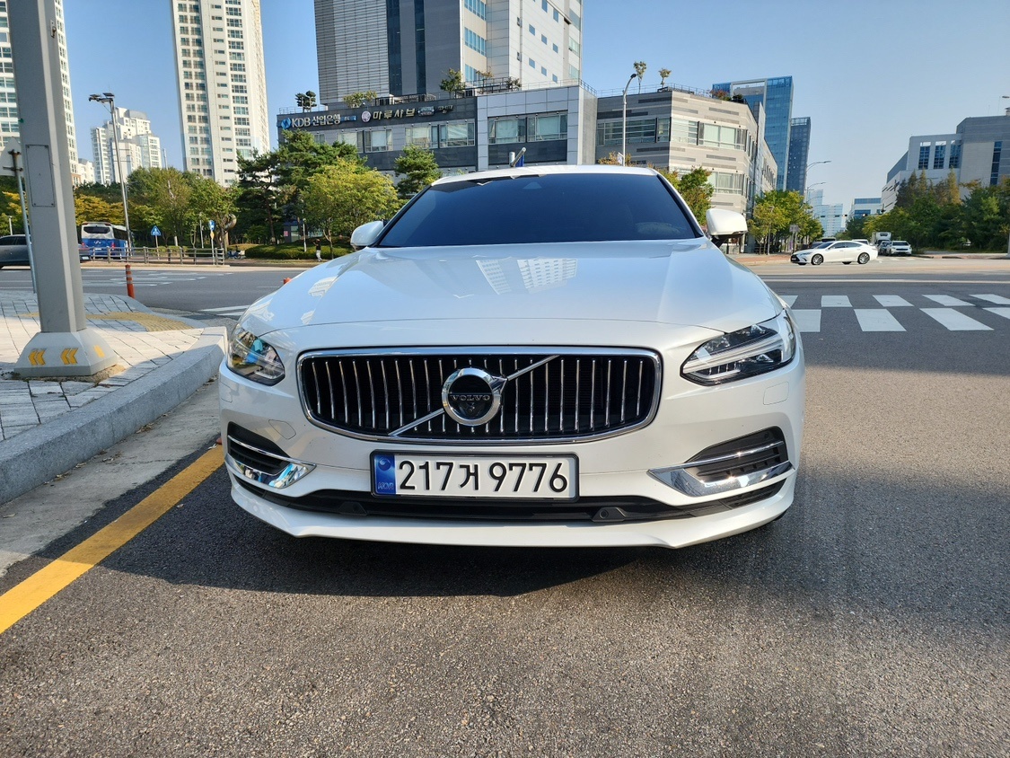 S90 Ⅱ T8 AWD PHEV 매물 썸네일