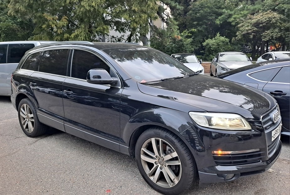 Q7 4L 4.2 FSI 콰트로 (350마력) 매물 썸네일