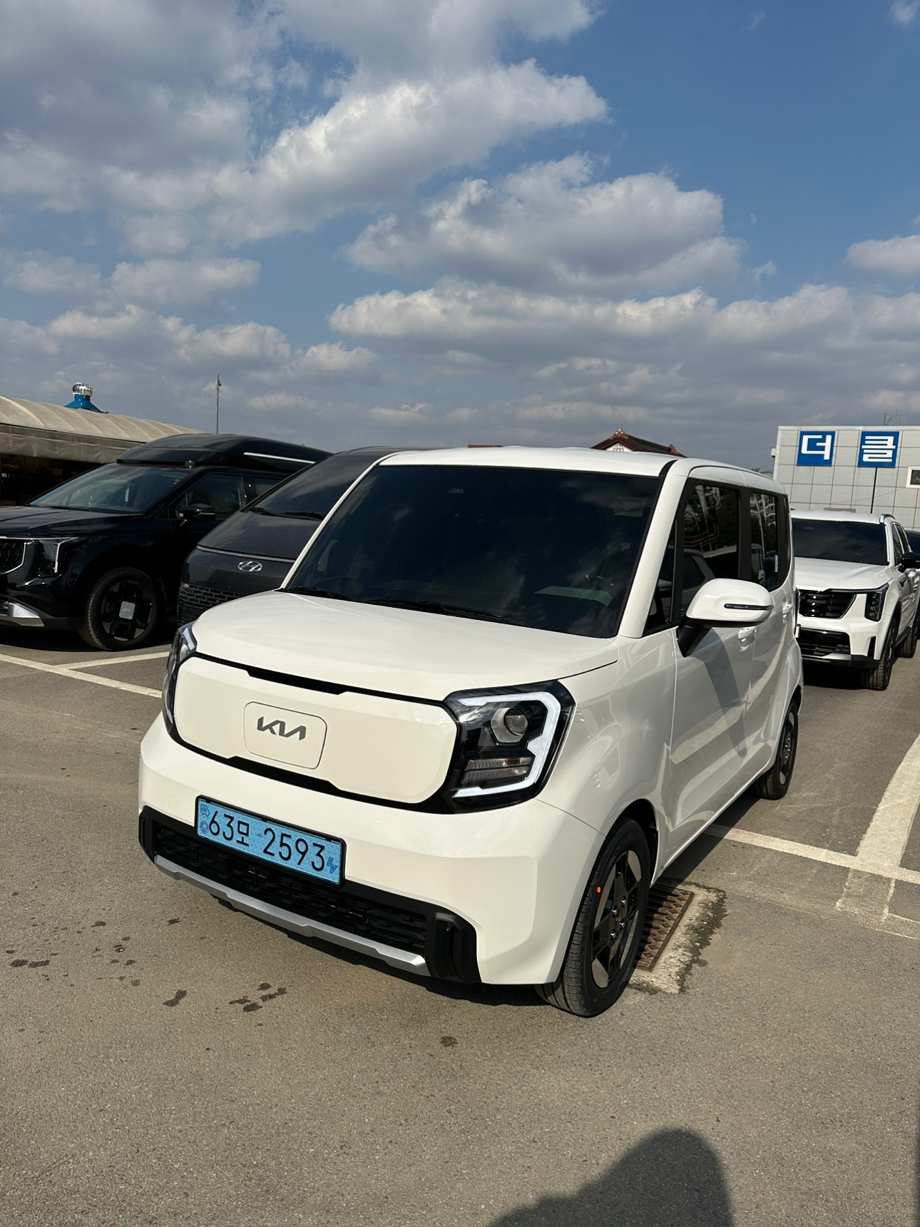 더 뉴 레이 PE2 TAM BEV(35.2 kWh) FWD 에어(205km) 매물 썸네일