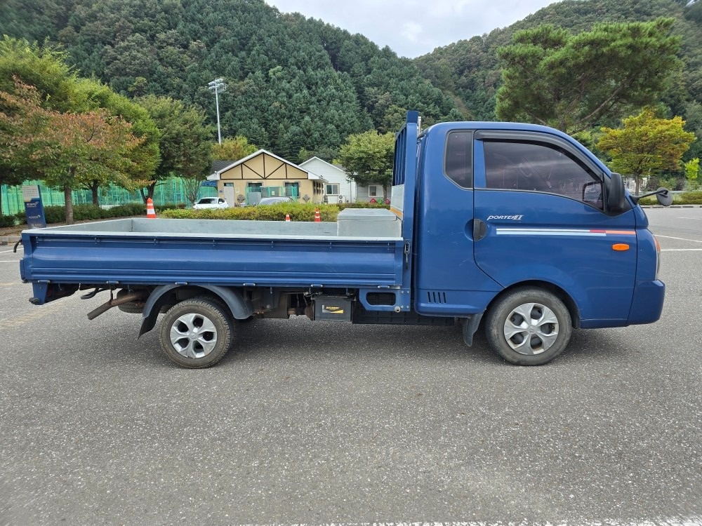 앞유리 아래부분 돌빵으로 길게 금가있 중고차 직거래 (5)