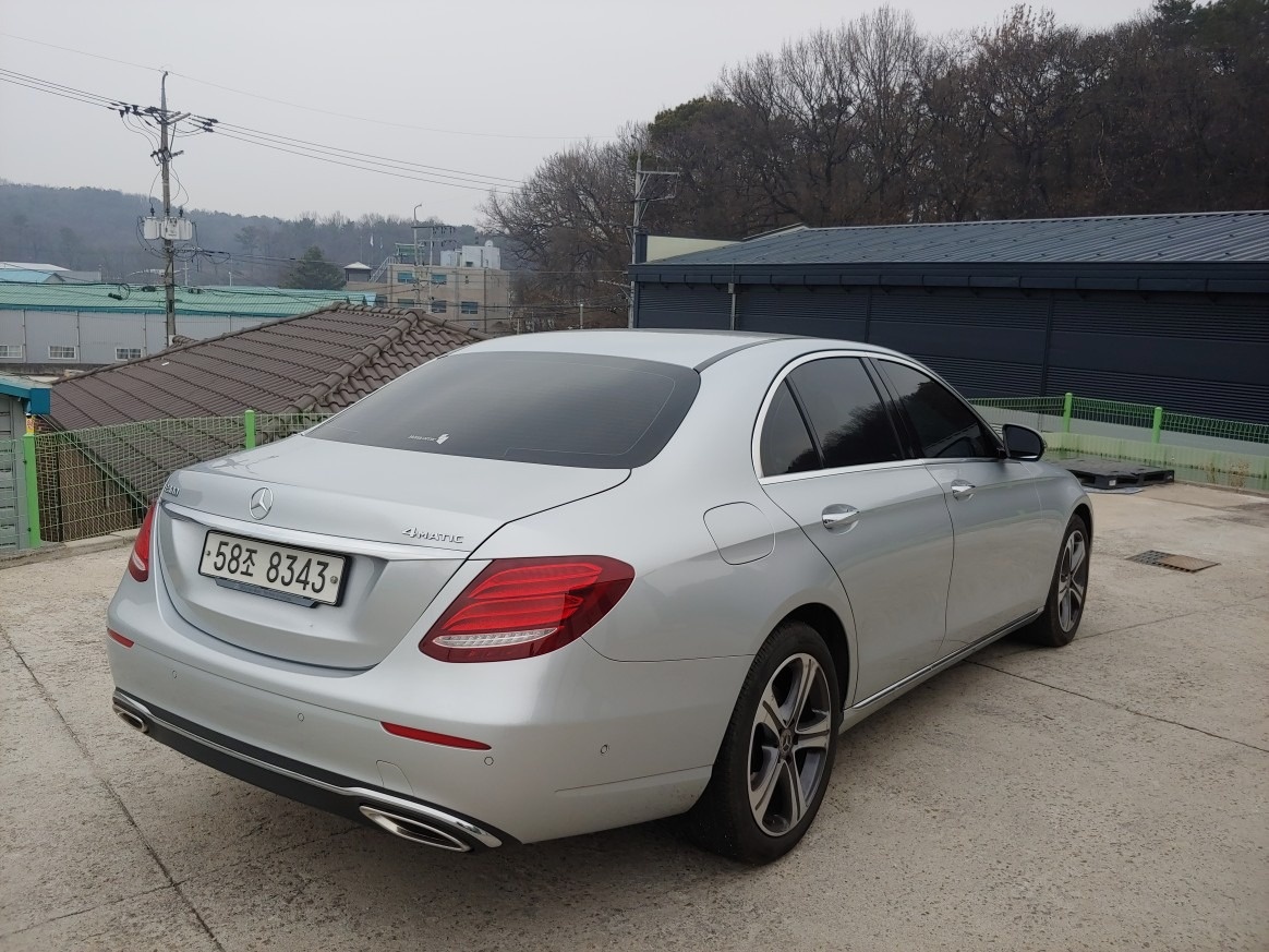 벤츠 E300 4matic 팝니다.
 중고차 직거래 (6)