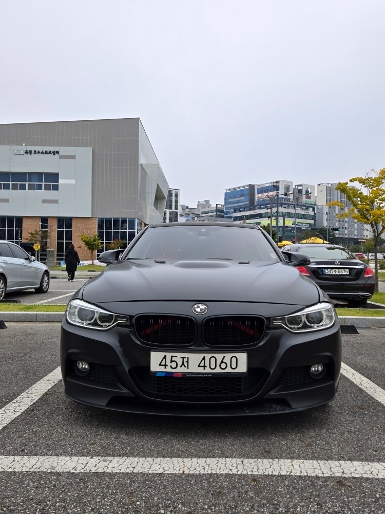 bmw320d F바디 15년식(14년