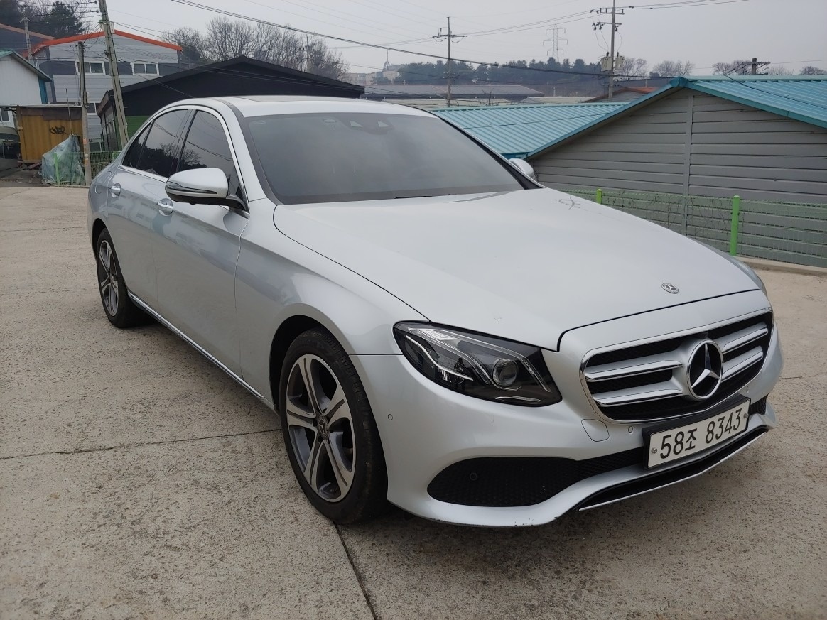 벤츠 E300 4matic 팝니다.
 중고차 직거래 (4)