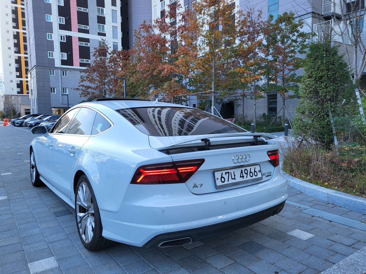 A7 Sportback 4G8 50 TDI 콰트로 (272마력) 매물 썸네일