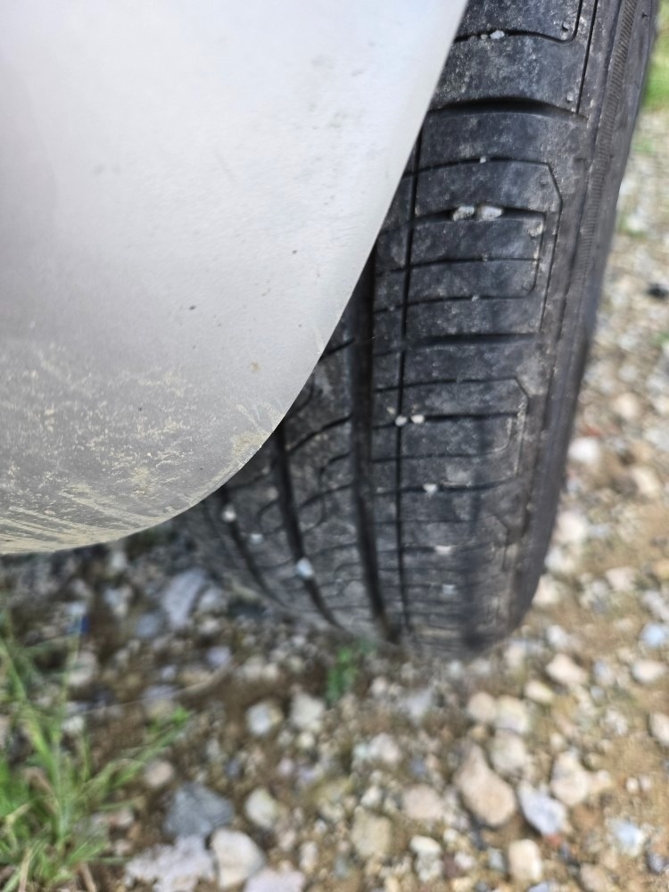 타이어 신품교환 약6000km 배터리 중고차 직거래 (4)