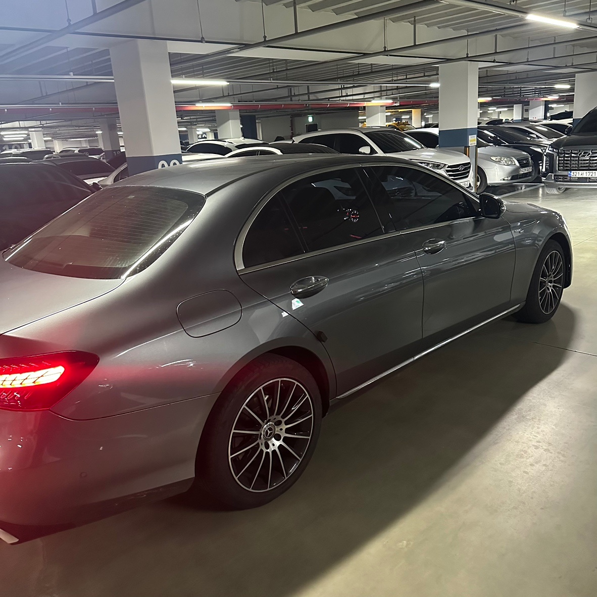 E220d 4matic 아방가르드 1 중고차 직거래 (4)