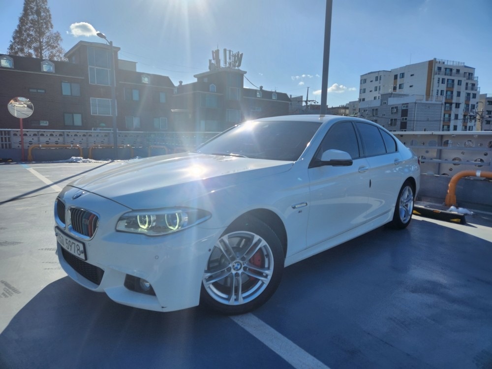 5시리즈 F10 530d xDrive (258마력)M 스포츠 매물 썸네일