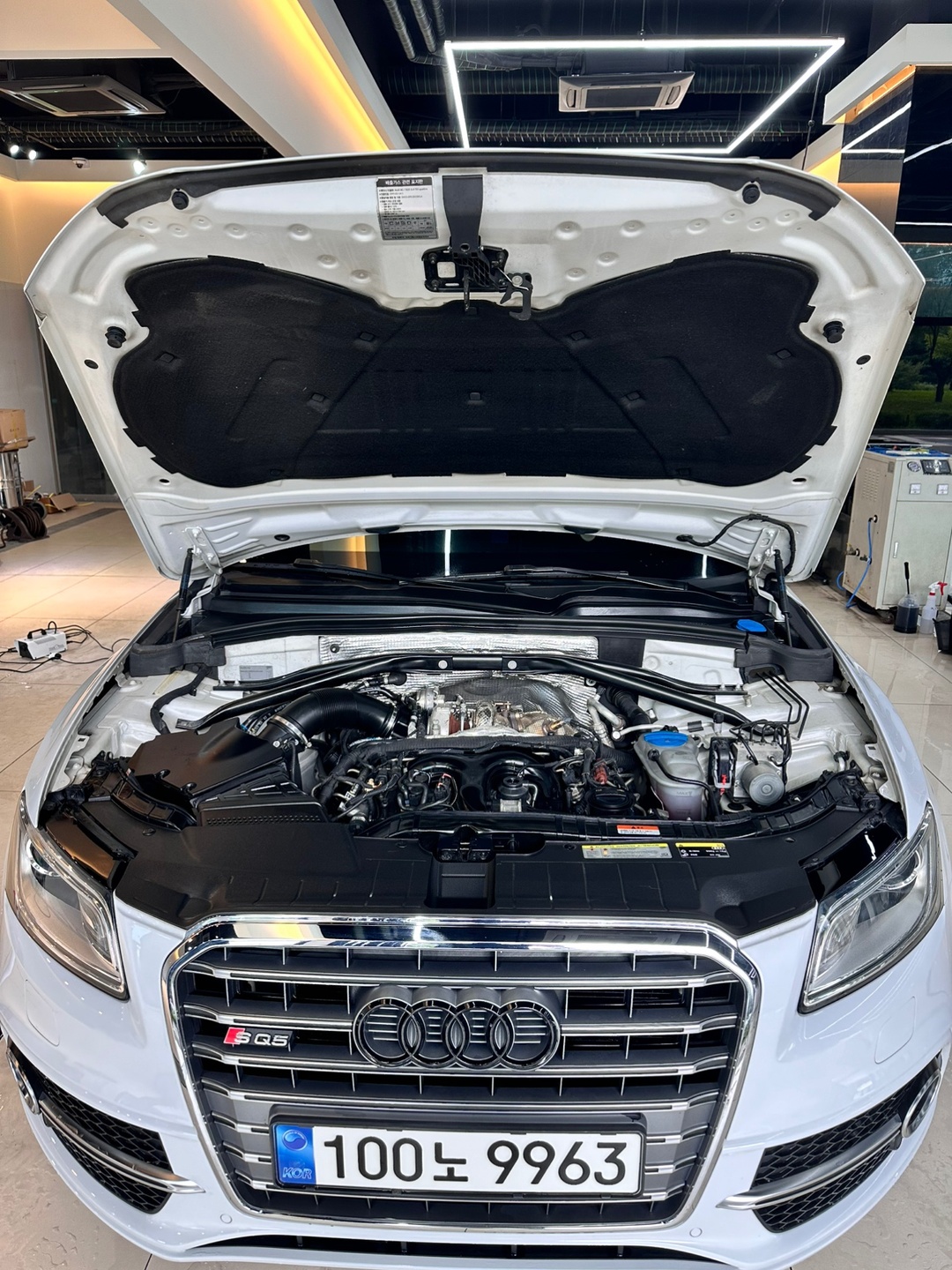 SQ5 8R 3.0 TDI 콰트로 (313마력) 매물 썸네일