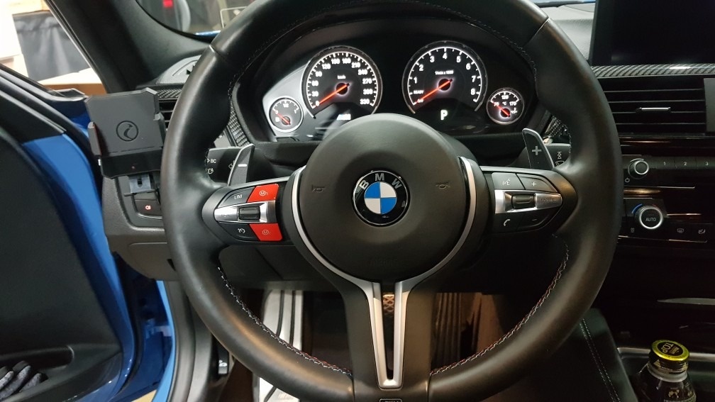 BMW M3(정품 퍼포배기장착)
15 중고차 직거래 (11)