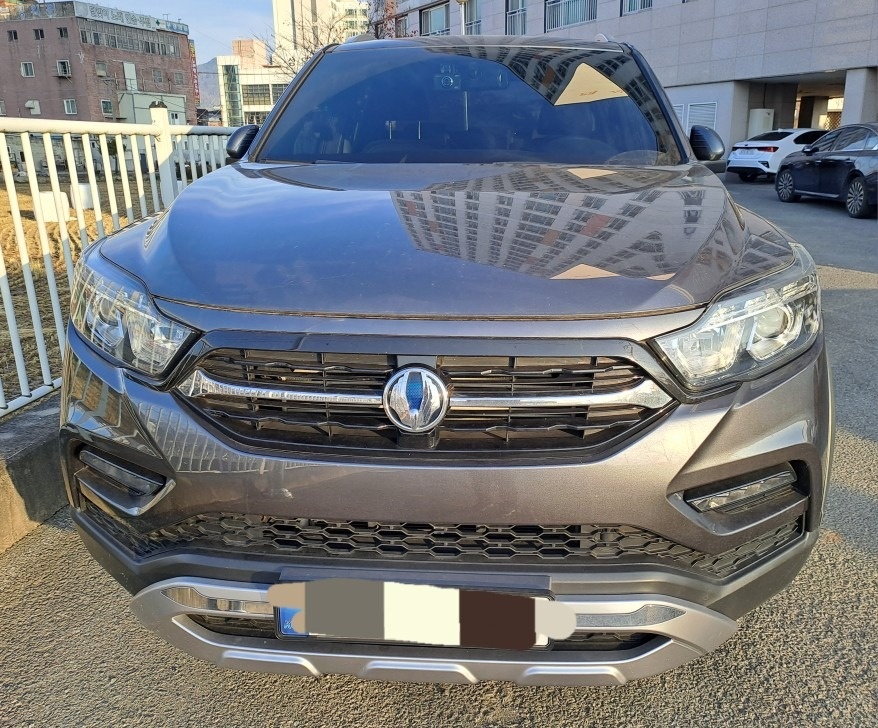 렉스턴 스포츠 Q200. G4 5인승(디젤 2.2) 4WD 프레스티지 매물 썸네일