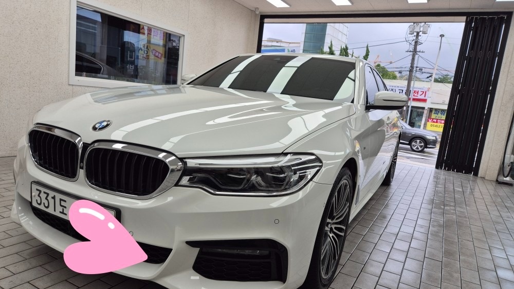 5시리즈 G30 530 i xDrive (252마력)M 스포츠 플러스 매물 썸네일