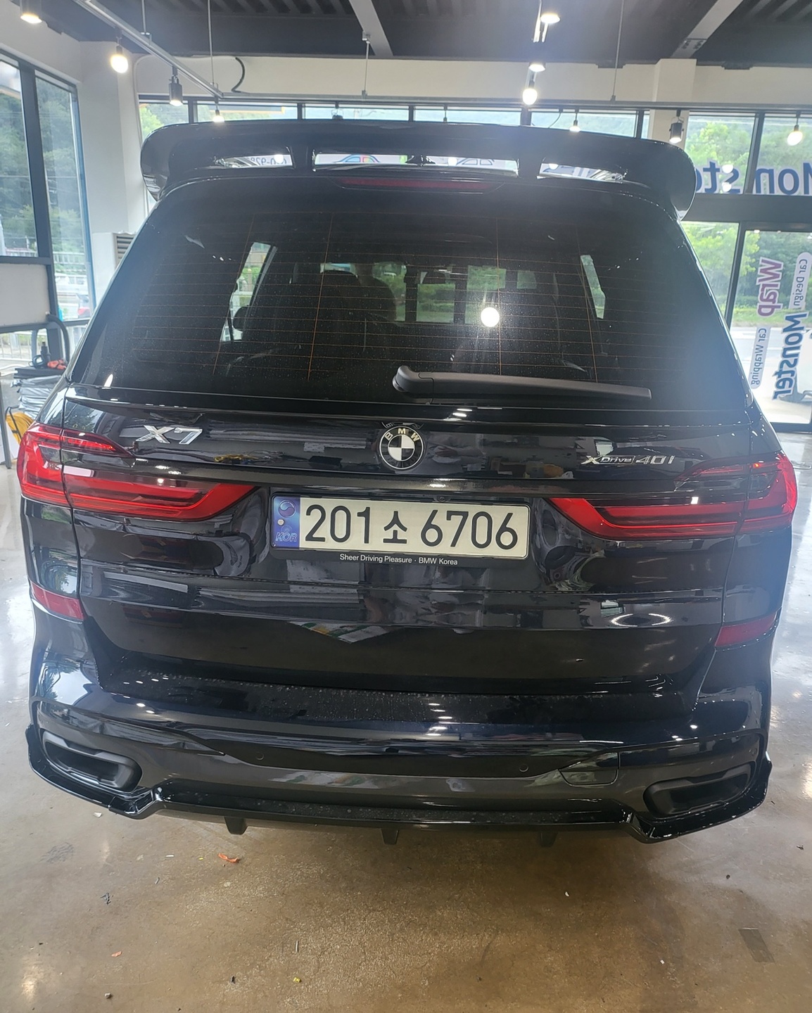 1. 물품명 : BMW X7 40i
 중고차 직거래 (5)