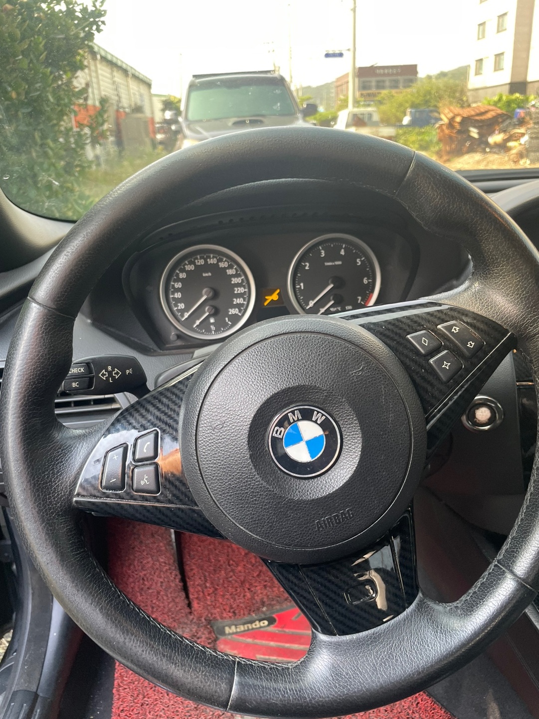 bmw650i 컨버터블 판매합니다
오 중고차 직거래 (5)