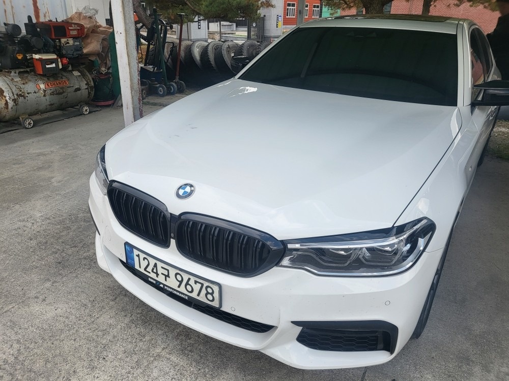 5시리즈 G30 530 i xDrive (252마력)M 스포츠 플러스 매물 썸네일